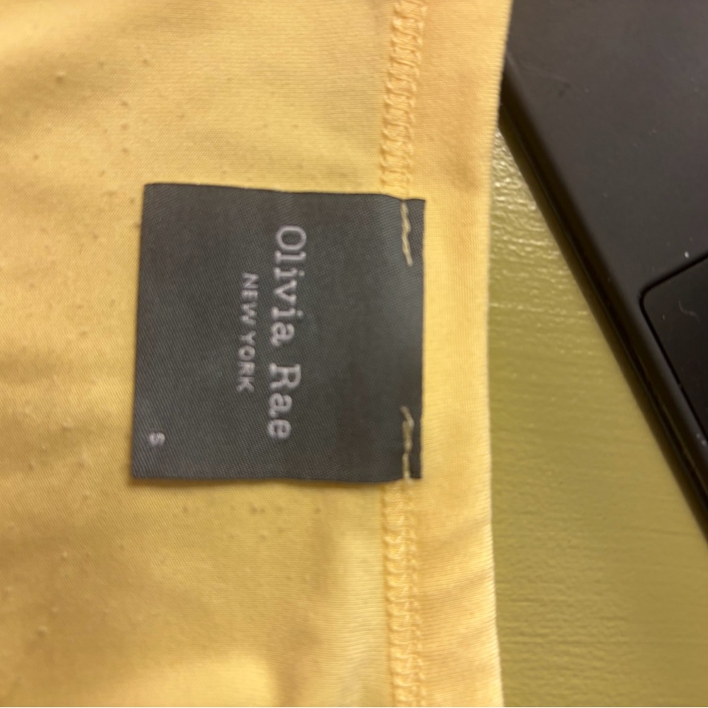 Olivia Rae Light Yellow V-Neck Tee - Picture 3 of 3